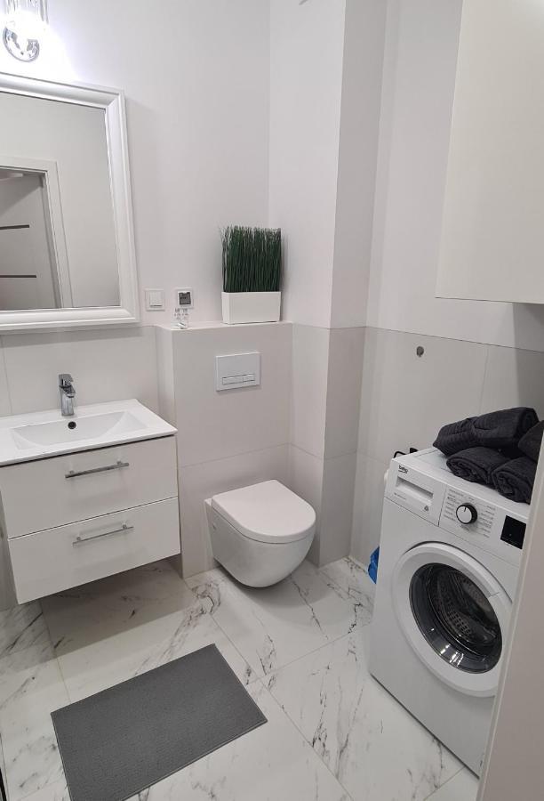 44 - Apartamenty Siedlce - Nowy Apartament W Centrum Przy Ul Czerwonego Krzyza Eksteriør billede
