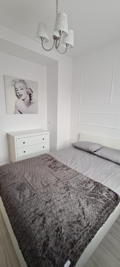 44 - Apartamenty Siedlce - Nowy Apartament W Centrum Przy Ul Czerwonego Krzyza Eksteriør billede